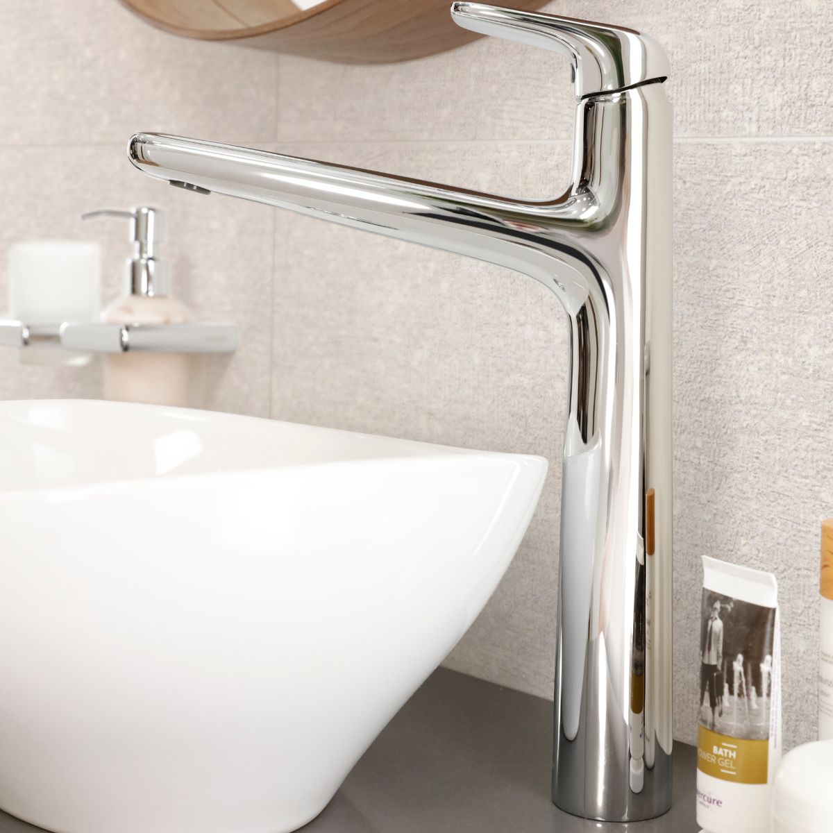 LQ1010001-1_Monomando_ alto_Liquid_ cromo(2).jpg